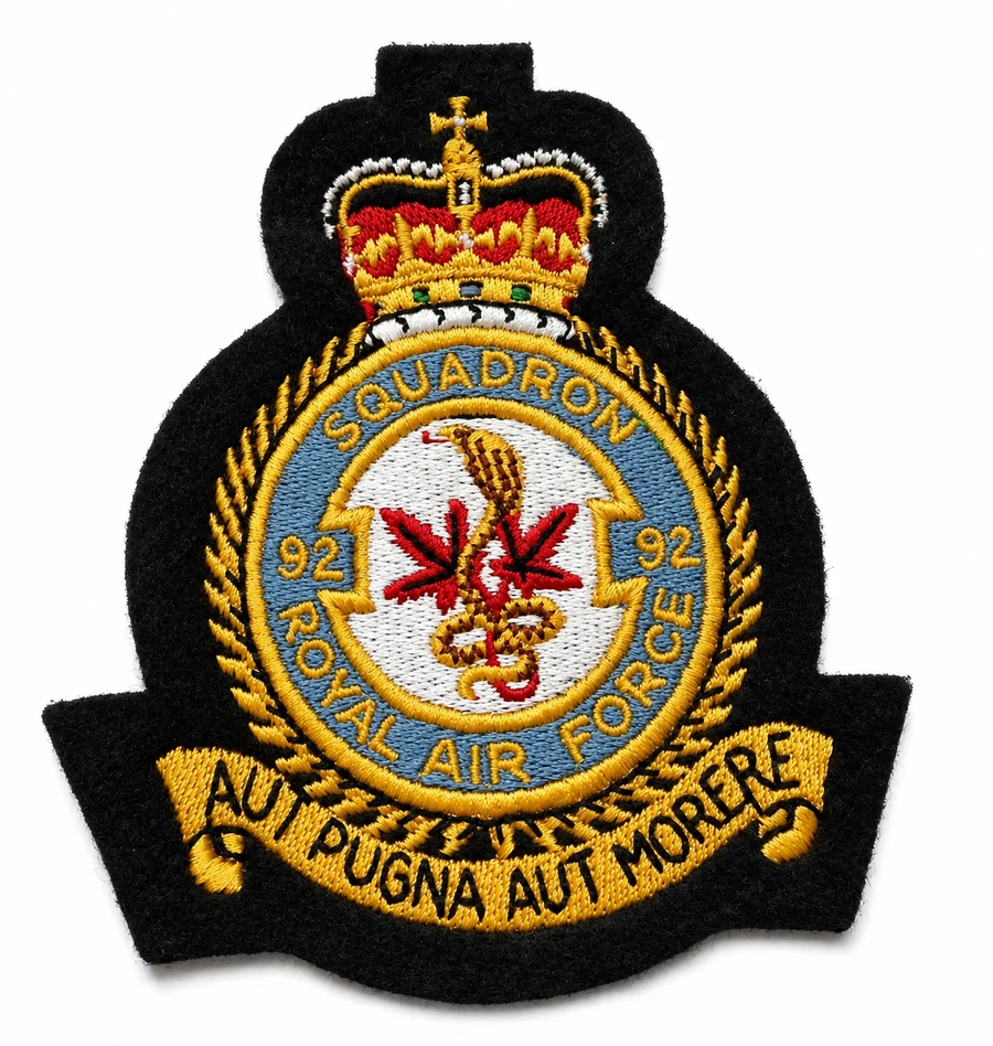 Badge of No. 92 Squadron RAF, bearing its motto Aut Pugna Aut Morere